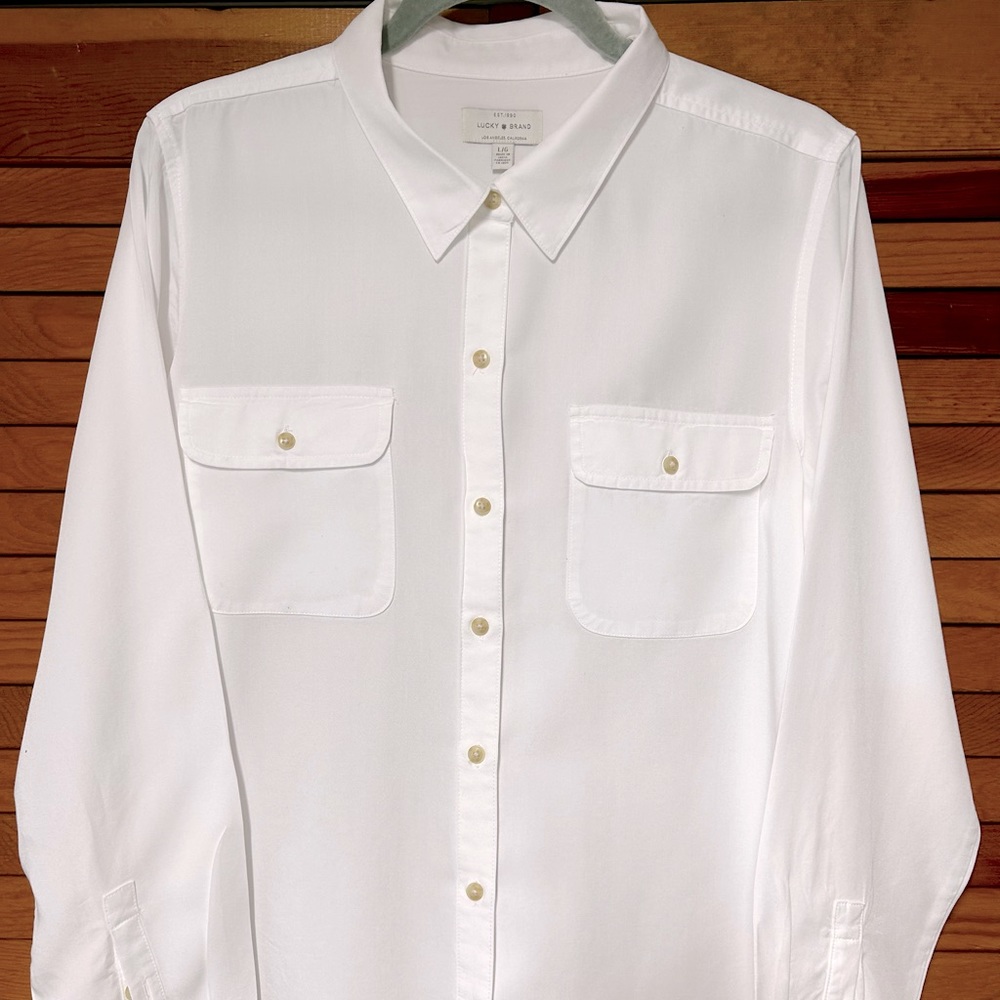 Crisp White button down shirt